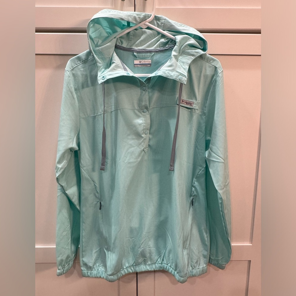 Women’s Columbia PFG light coat mint small